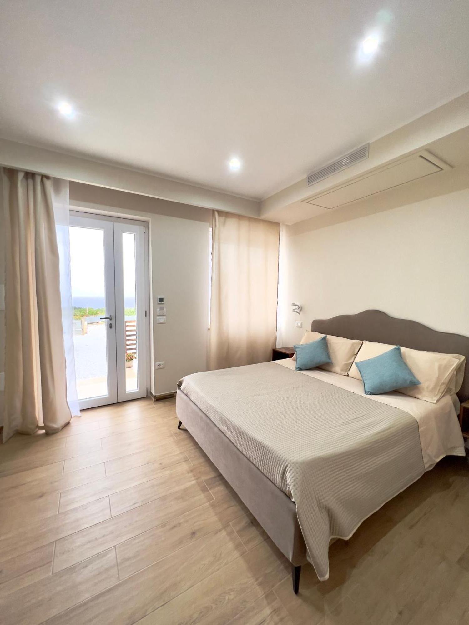 Le Gorgoni Tropea B&B サンタ・ドメーニカ エクステリア 写真